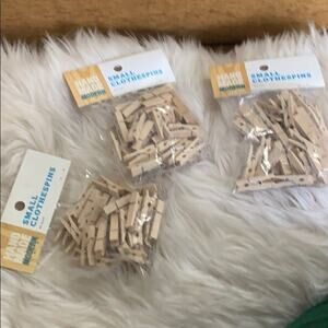 NWT CLOTHES PINS SMALL‎ 3 PACKS ....120 pieces